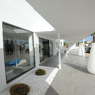 Saint George Hotel Lartos Exterior photo