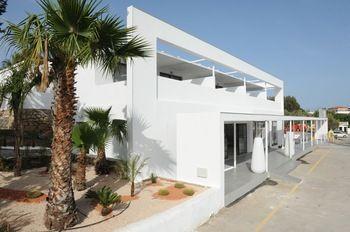 Saint George Hotel Lartos Exterior photo